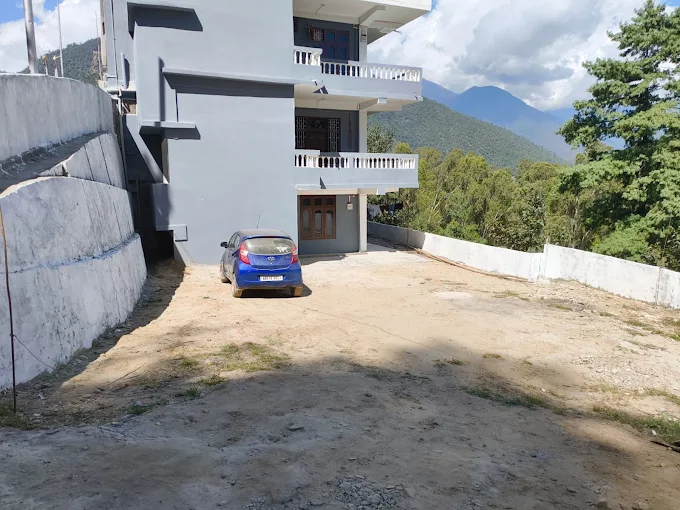 On-site parking area at Kyit-Pu Comfort Stay